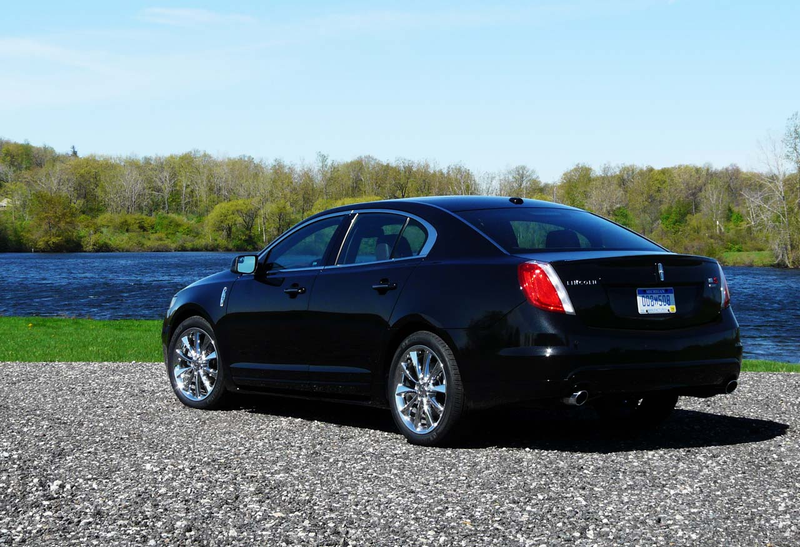 Illustration for article titled 2010 Lincoln MKS EcoBoost: First Drive